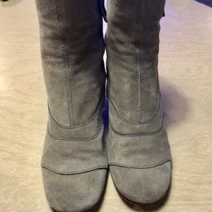 Chloe Gray Heeled Boots